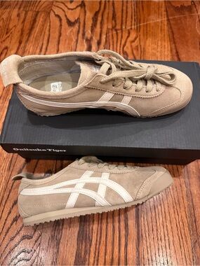 Onitsuka Tiger Serrano Suede Mexico 66 Sneaker